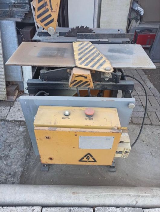 Машина деревообрабатывающая