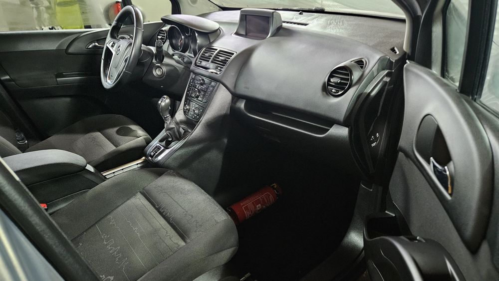 Opel Meriva de vânzare 92600km 1.3d