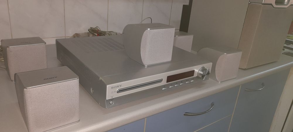 Sistem 5.1 SONY sunet excelent