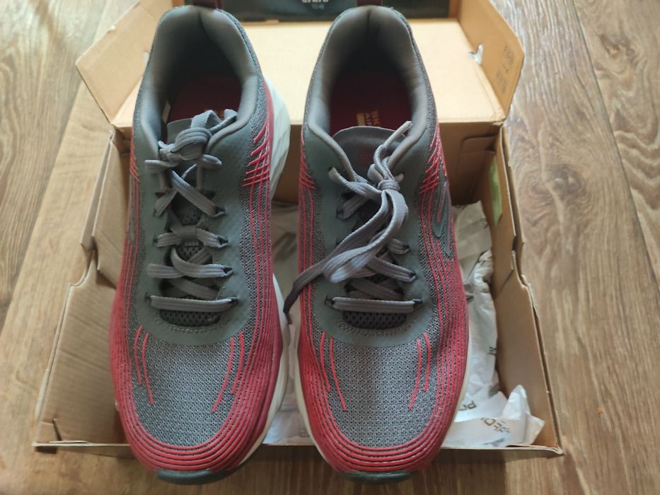 Skechers Max Cushioning кроссовки