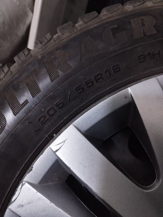 Зимни гуми четири броя 205/55/16