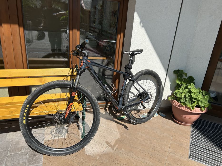 Bicicleta scott scale 29’ hard tail