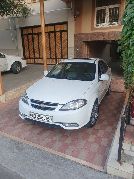 kapotida petnosi bor qolgan joyi tozza gazi bor