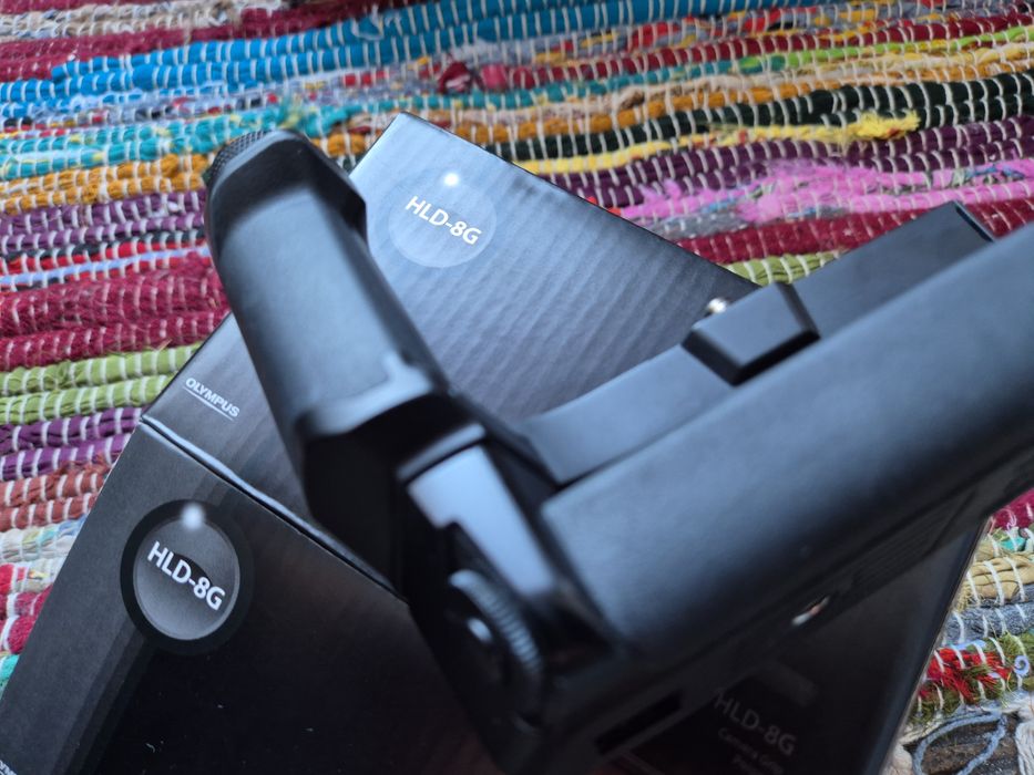 Olympus HLD8 грип + портретен грип с батерия