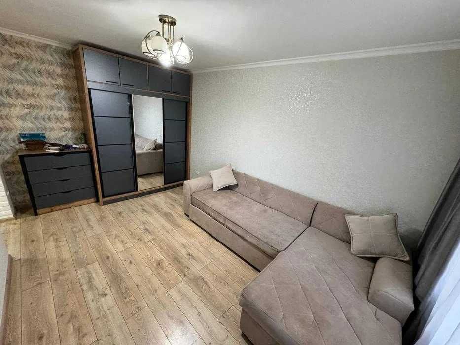 Продается квартира вторичка 1/4/5, 30 м2 кирпич Парк Фурката Саракуль.