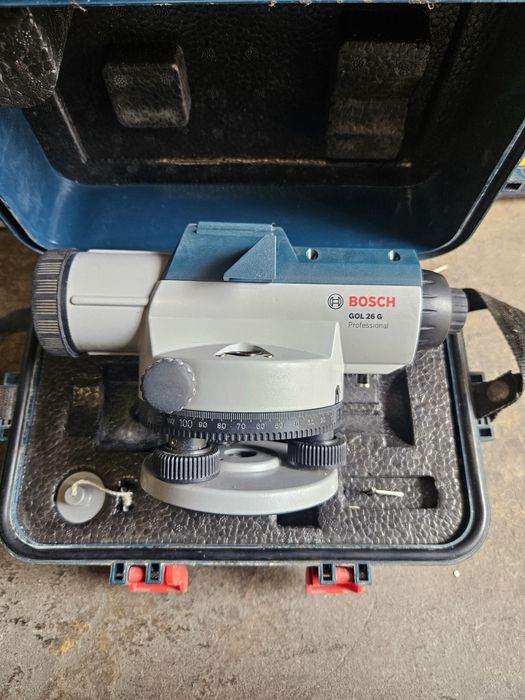 Оптичен нивелир Bosch GOL 26 G със статив и лапа  BT160+GR500