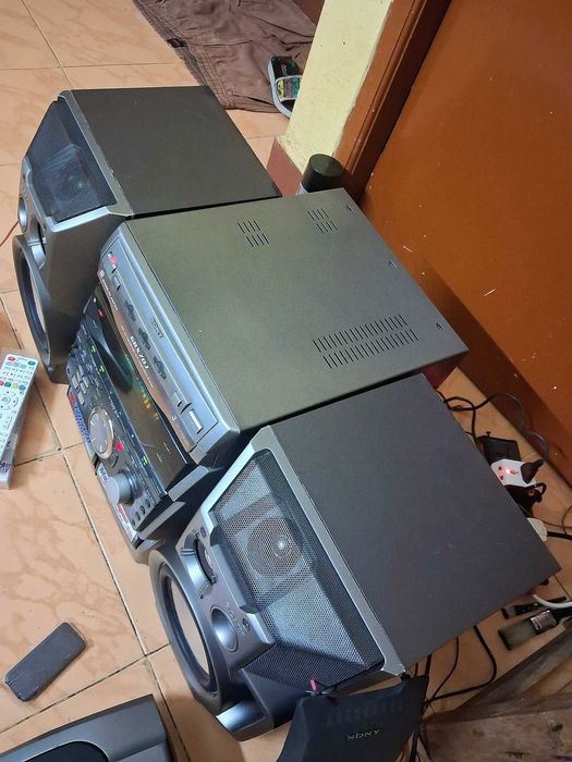 Музыкальный центр Sony