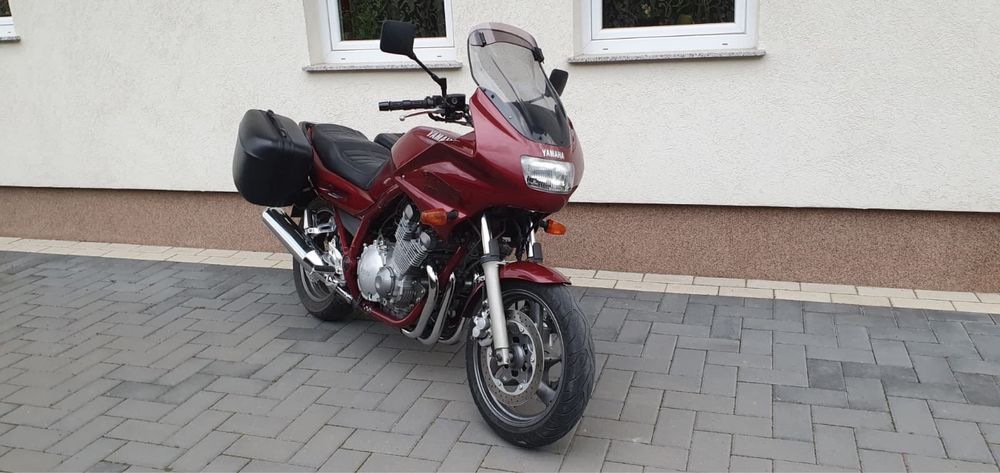 Motocicleta Yamaha