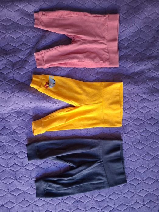 Бебешки панталони 68-74см, шапки