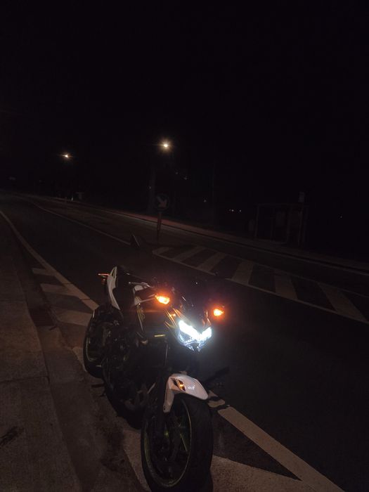 Vând kawasaki z 650