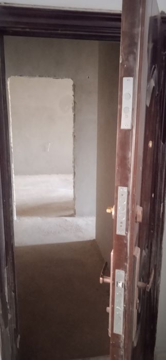 Уй сотилади. 2 хонали. 350 млн