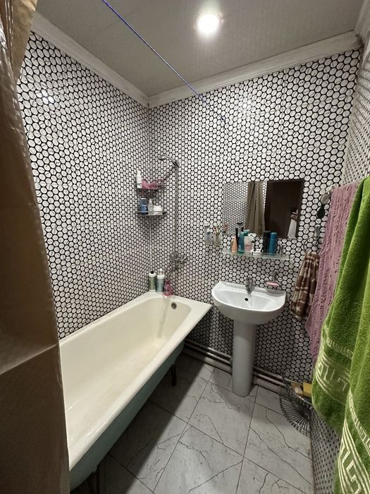 Продаётся 3/3/5 на Карасу 1