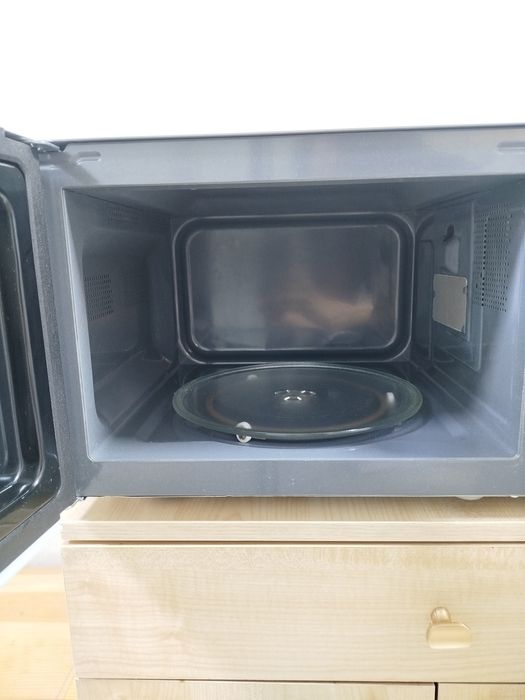 Микроволновая печь Hurakan