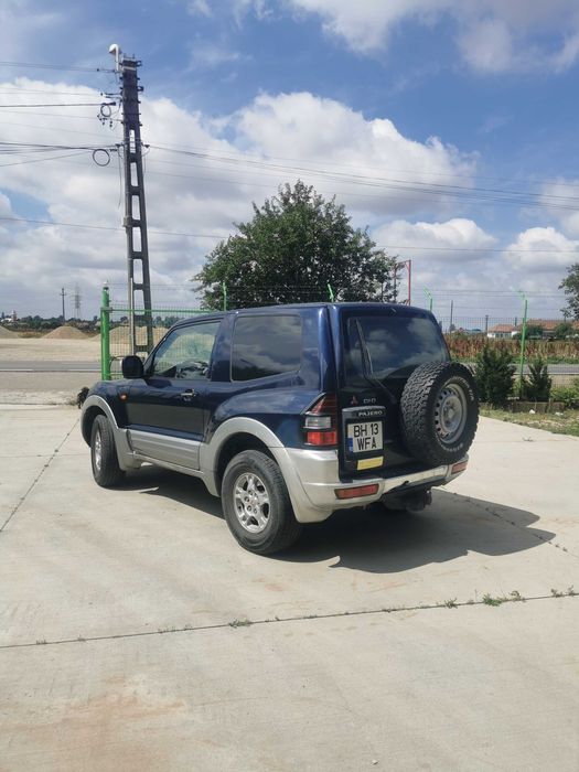 Inchiriere AUTO  Mitsubischi Pajero 3.2