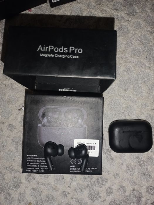 Беспроводные наушники эйрподс