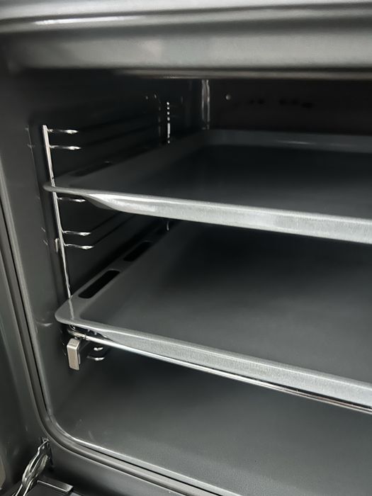 Продам духоврй шкаф Bosch