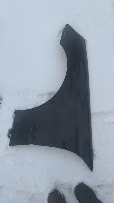 Решетка , крылья . Молдинг w211