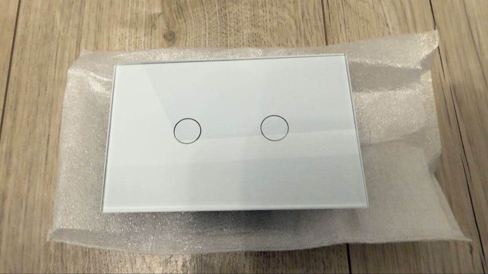 Intrerupator touch Livolo sticla - Dublu, Alb