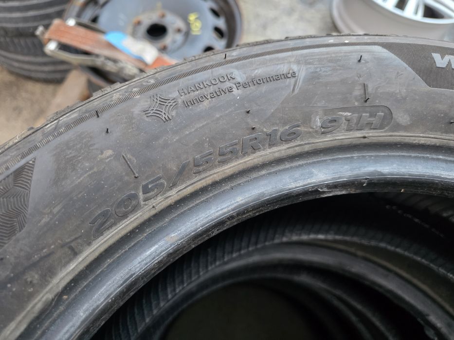 2бр Зимни гуми 205 55 16 - Hankook - DOT 2022