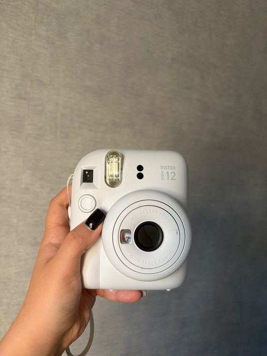 Фотоаппарат instax 12 mini