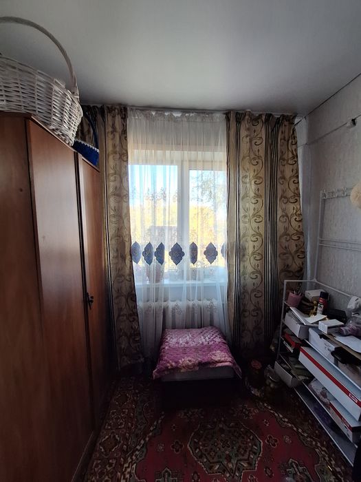 Продам 2 ком квартиру район стеклянного.
