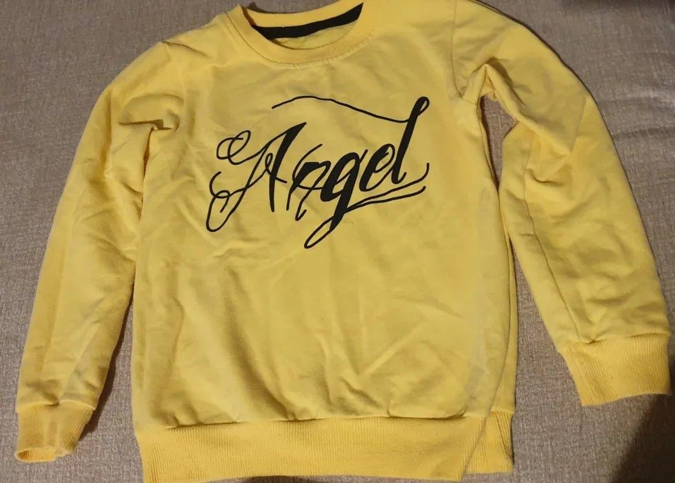 Спортивные костюмы, кофты