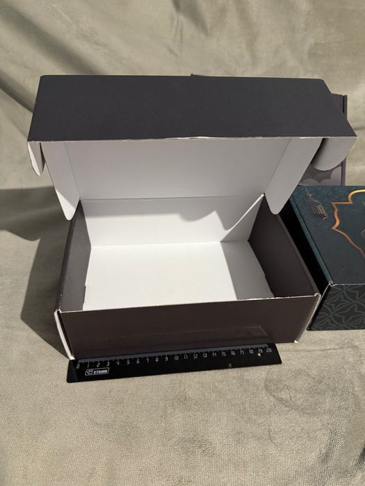 3 коробки картон