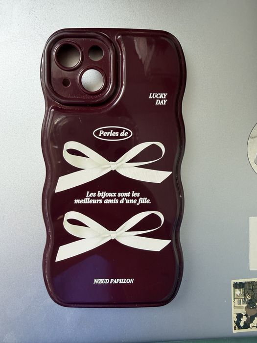 Чехлы на айфон 13