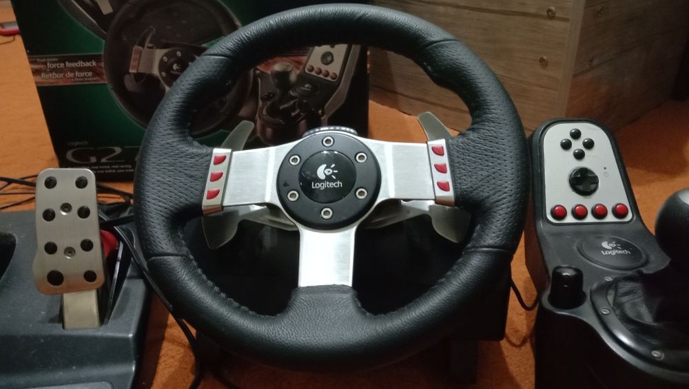 Logitech G27 игравой руль комплект