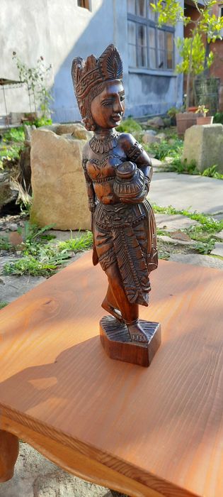 Sculptură - Lemn -  foarte frumos lucrata manual!