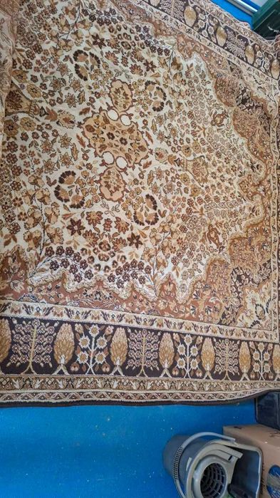 Килим тип персийски