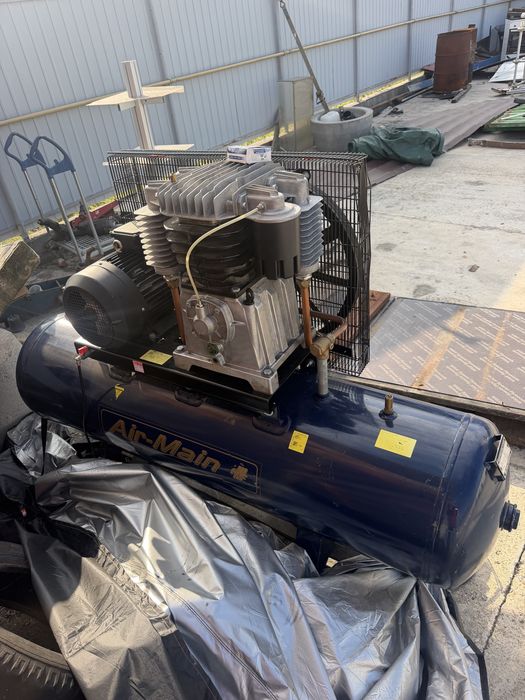 Compresor aer Air-Main 270/272L, 7.5 kW (10 CP), trifazic, 10 bari by Fiac