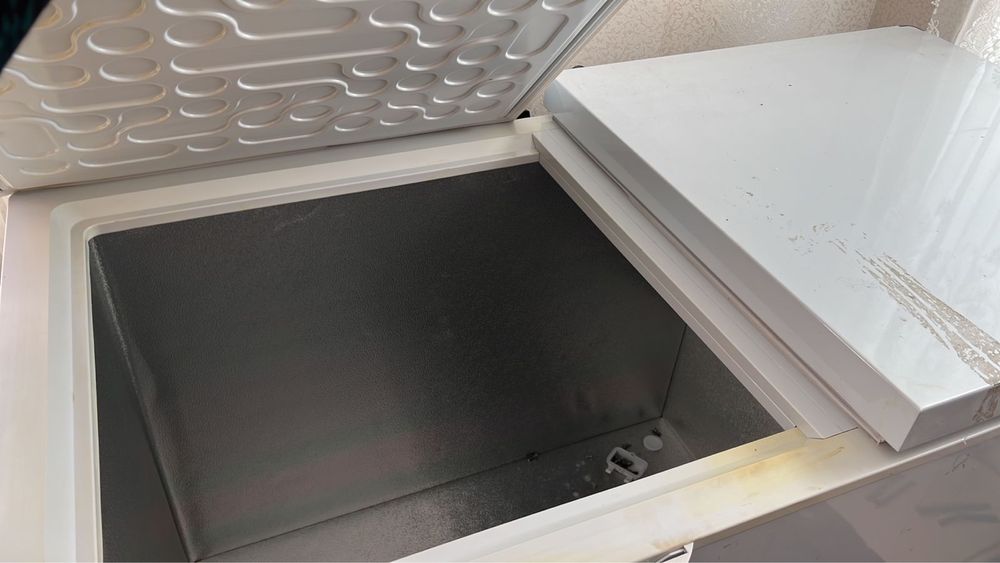 Морозильник Dobon BC-BD-515G 515 л белый