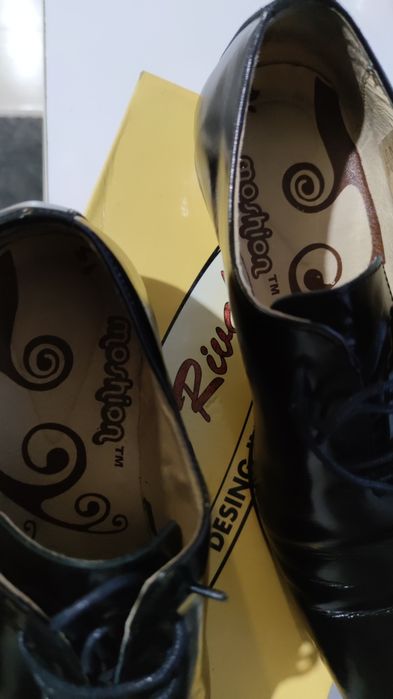 Pantofi Autentici  Germania 43 interior 28cm Pret FIX T