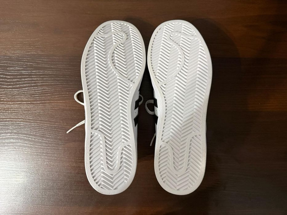 Adidas Superstar