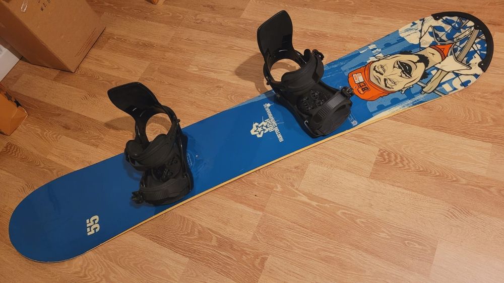 Placa snowboard Burton 155 cu legaturi F2  și boots Burton 42
