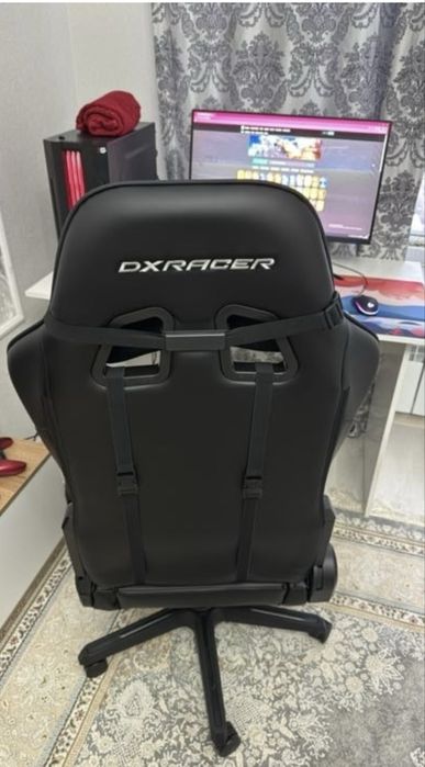 Игровое кресло dxracer