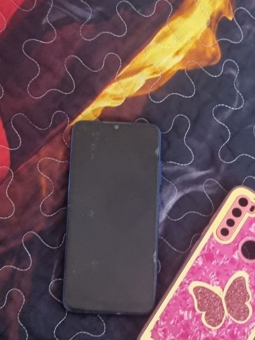 Redmi note 8 
Hotira 64
Kar dak bor
Abmen faqat iphone 7 8 larga kelis