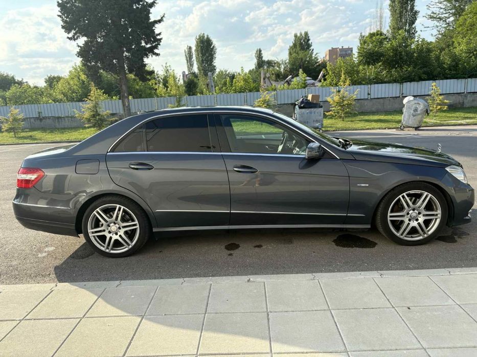 Mercedes-Benz E350 CDI Avantgarde, 2010 г., 230 000 км