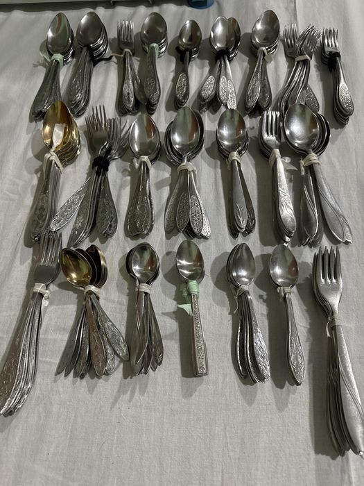 Продается советская ложек больших и обычный, чайная ложки