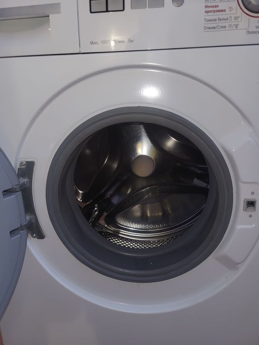 Продам стиральную машину Bosch 5кг