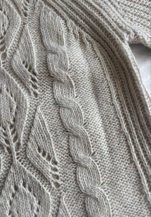 Свитера вязанные