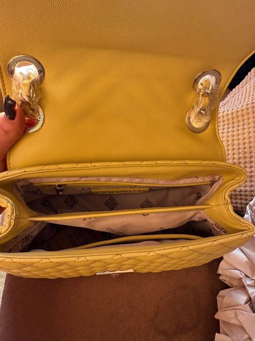 Нова дамска чанта Steve Madden