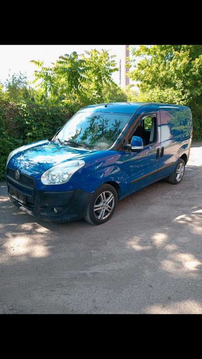 Продава се само на части Fiat Doblo 1.6 1.3 дизел 2013 година