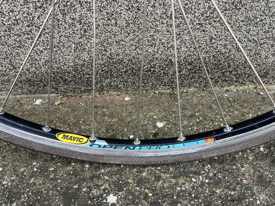 Vand roti 28 Shimano Dura Ace 7200 bicicleta cursiera semicursiera