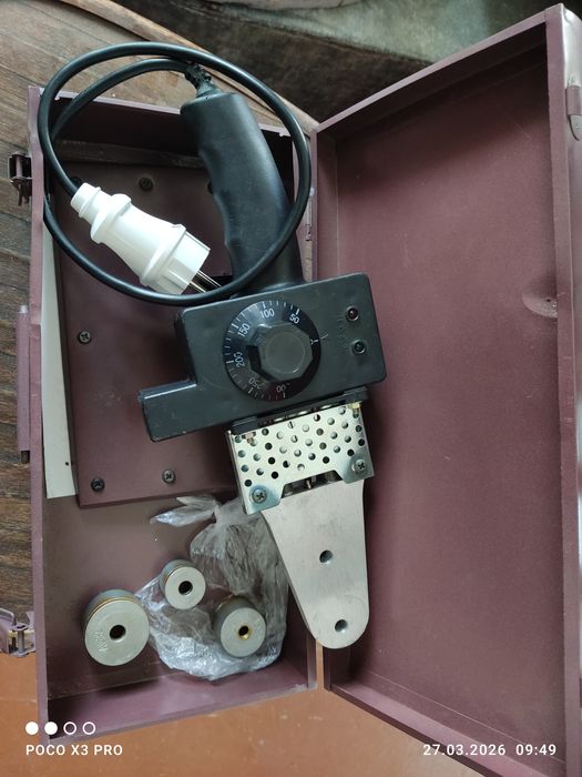 Паяльник утюг аппарат для пайки сварки пластиковых труб ПВХ паяльник