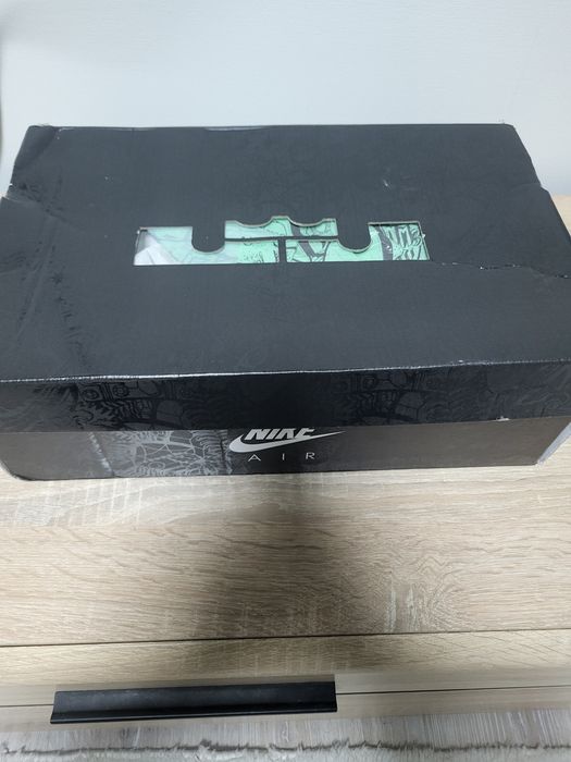 Nike LeBron 19 Black green glow