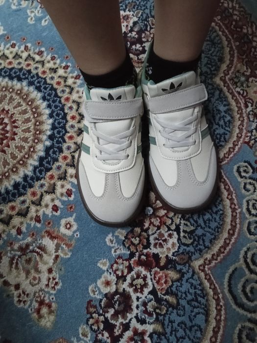 Новые кроссовки кеды