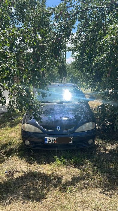 Vând Renault Megane 2000 - rabla