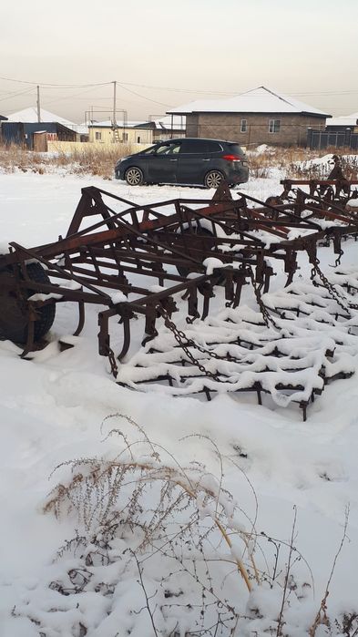 Продам плуг     .